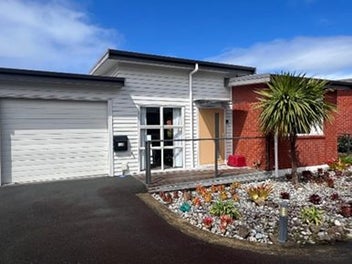 Image 1 of 11