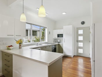 Charming Character, Prime Location!