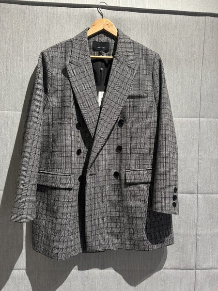 Moochi Calibre Blazer Carousel 1